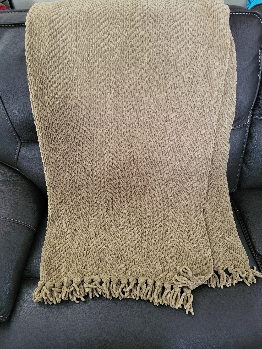 Pottery Barn Textured Fringed Throw Chinelle Weave Blanket 72 X 49 Tan Brown